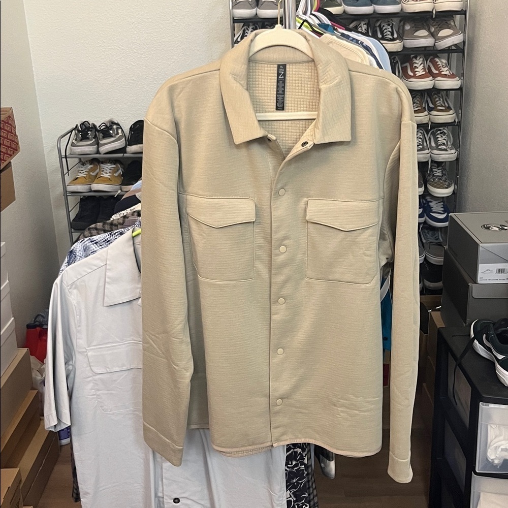 Z By Zella Tan Aluminum Lightweight Cold Snap Shirt Jacket NWOT